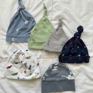 Bundle of 6 organic cotton baby hats!